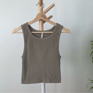 Sunday Best SinchSeamless Rib Crew Tank